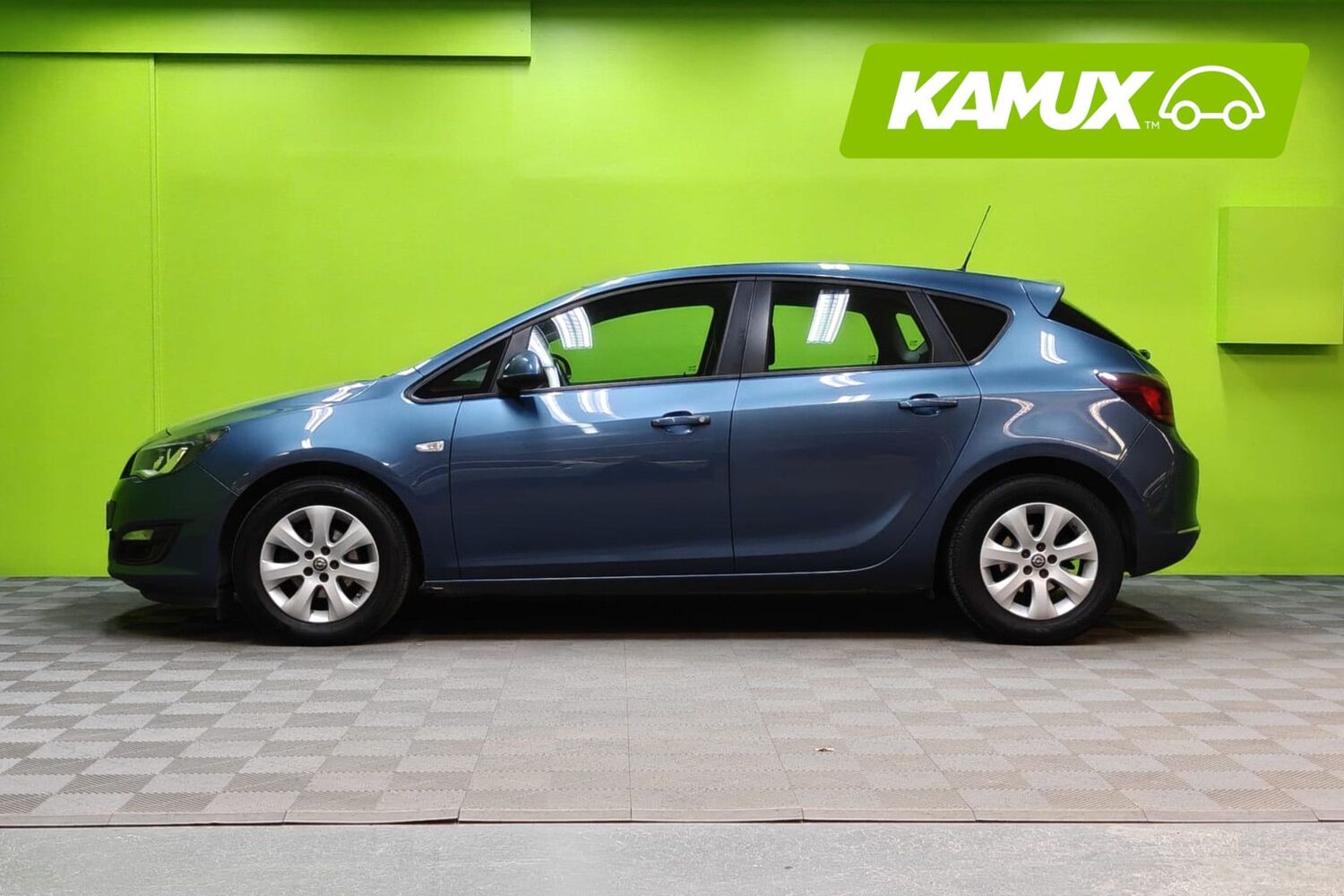 Opel Astra vaihtoauto