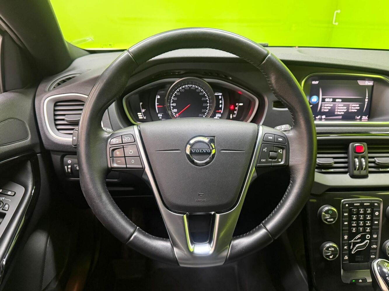 Volvo V40 vaihtoauto
