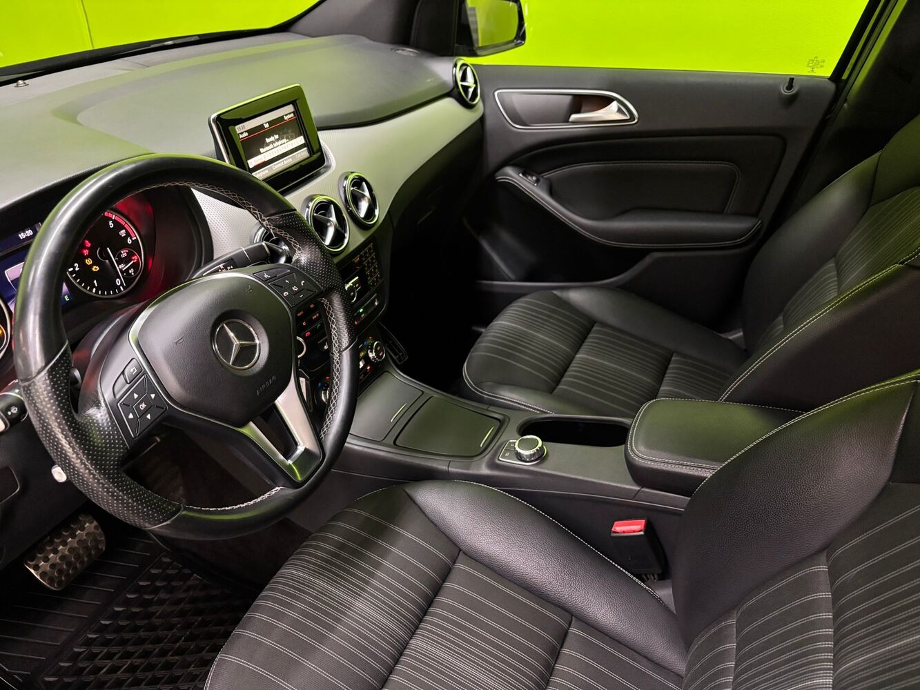 Mercedes-Benz B vaihtoauto