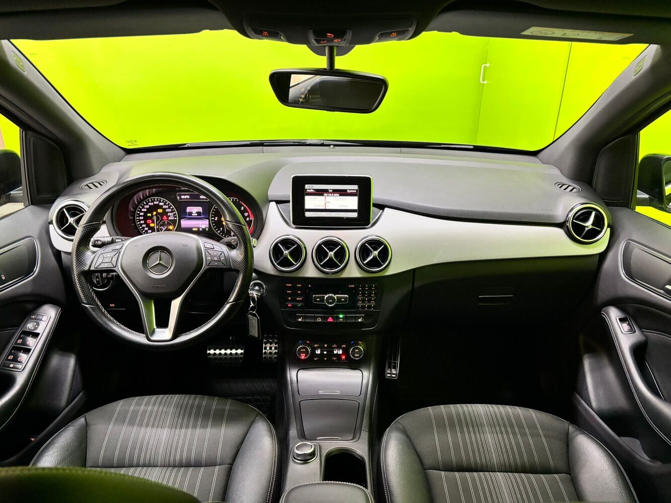 Mercedes-Benz B vaihtoauto