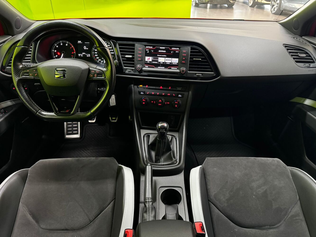 SEAT Leon ST vaihtoauto