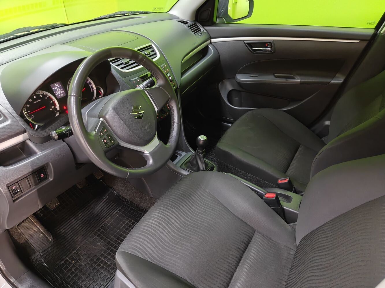 Suzuki Swift vaihtoauto