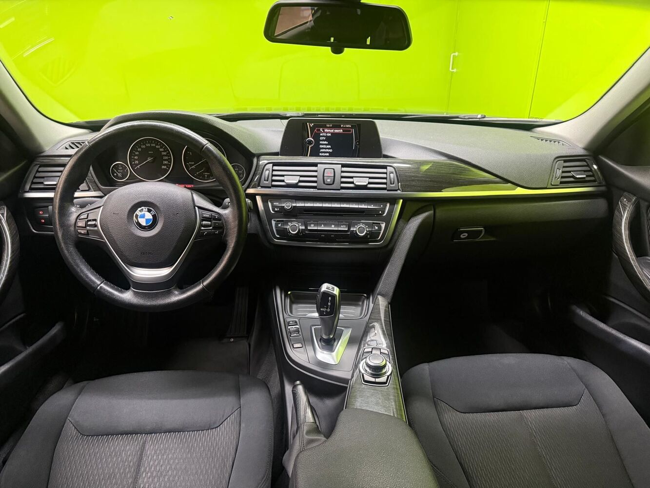 BMW 318 vaihtoauto