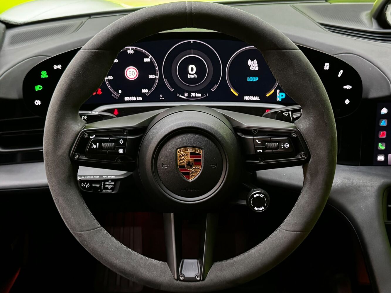 Porsche Taycan vaihtoauto