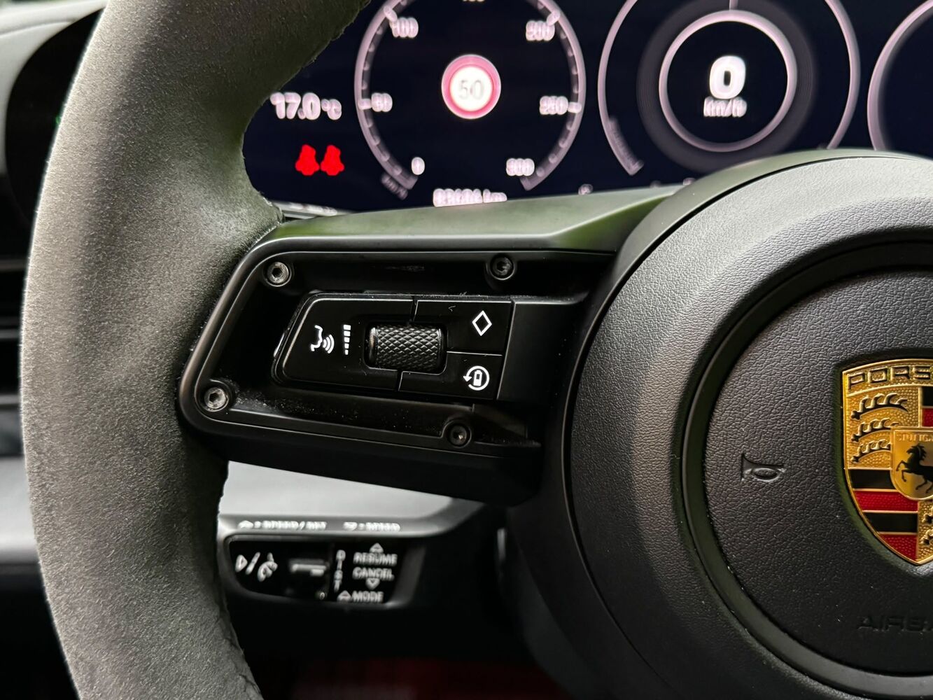 Porsche Taycan vaihtoauto