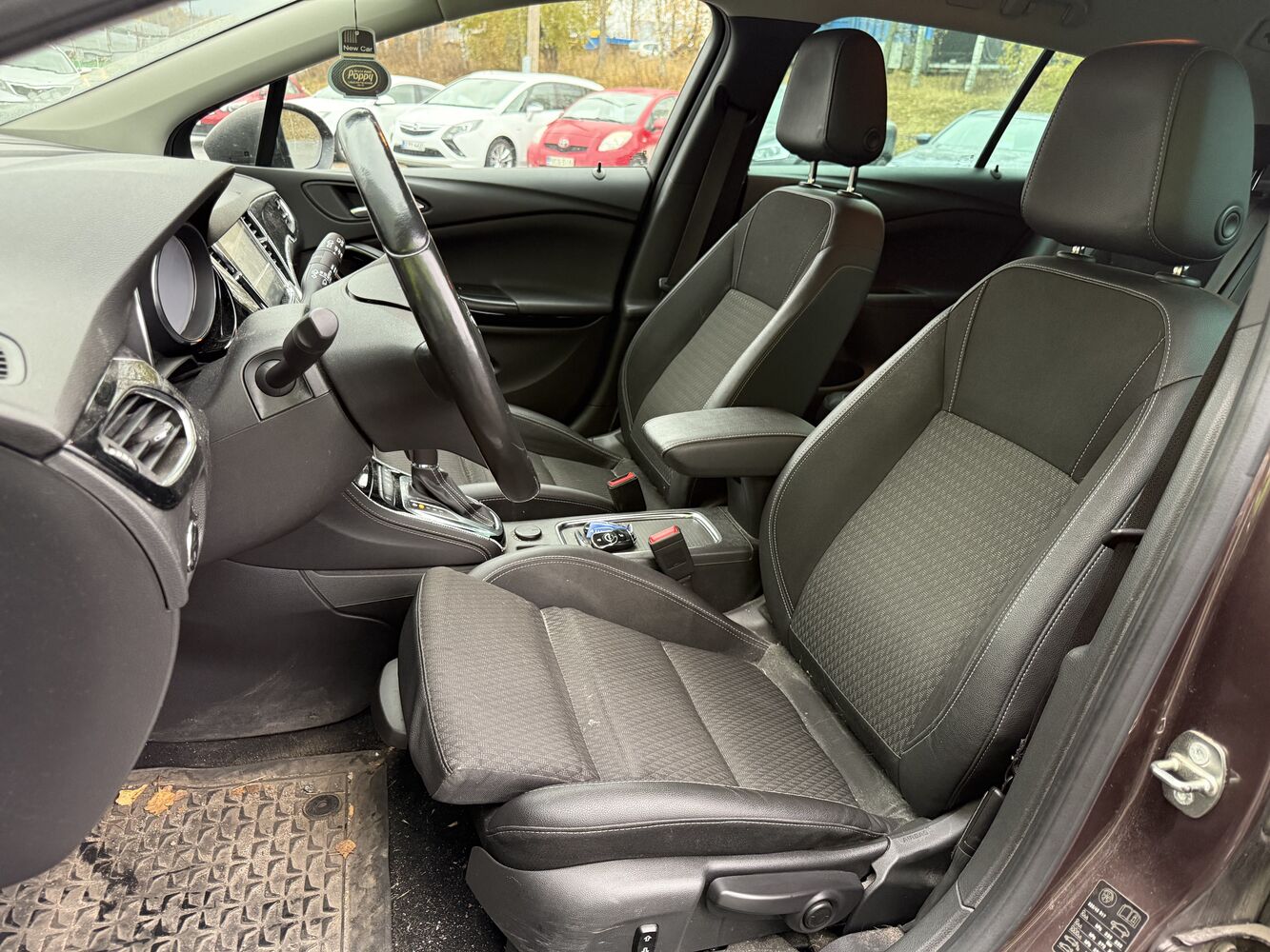 Opel Astra vaihtoauto