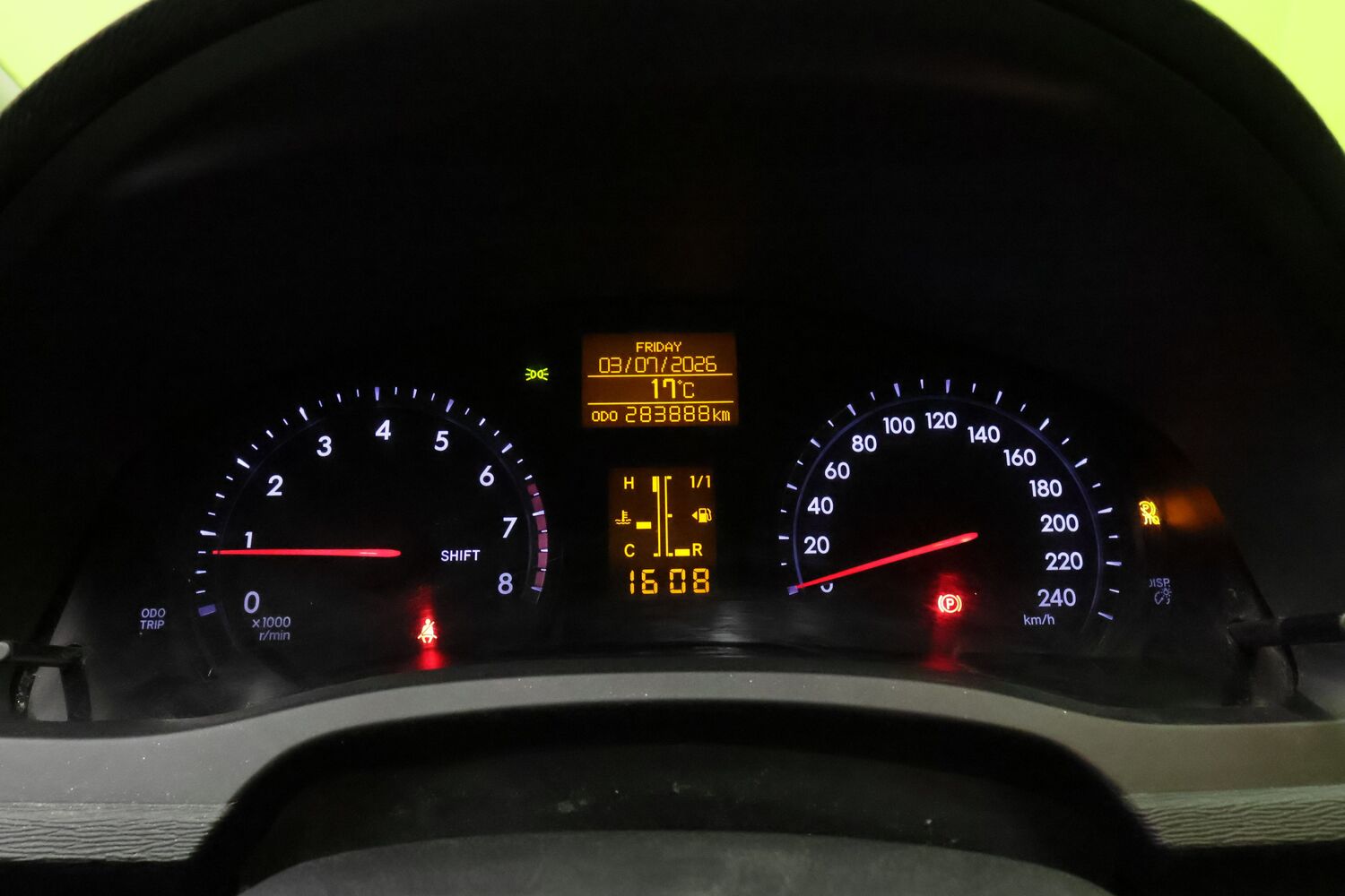 Toyota Avensis vaihtoauto