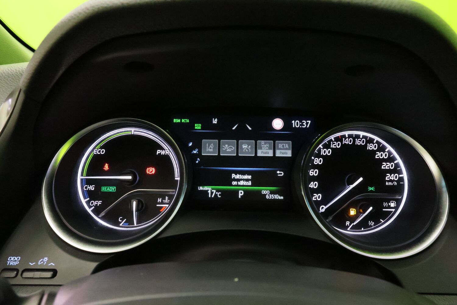 Toyota Camry vaihtoauto