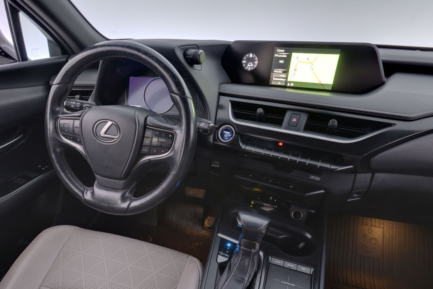 Lexus UX vaihtoauto