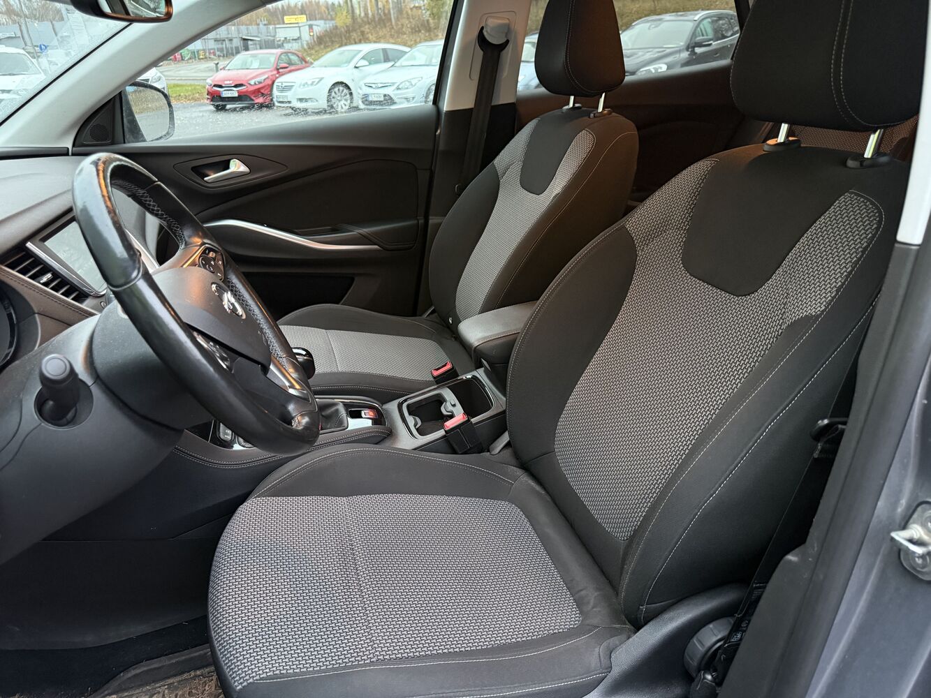 Opel Grandland vaihtoauto