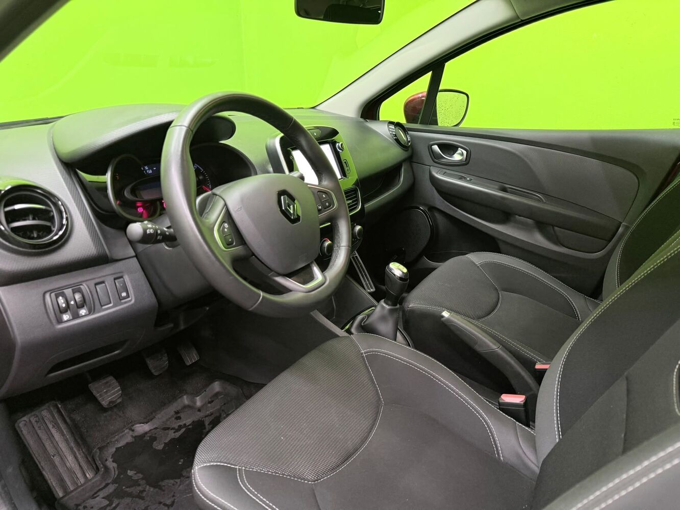 Renault Clio vaihtoauto