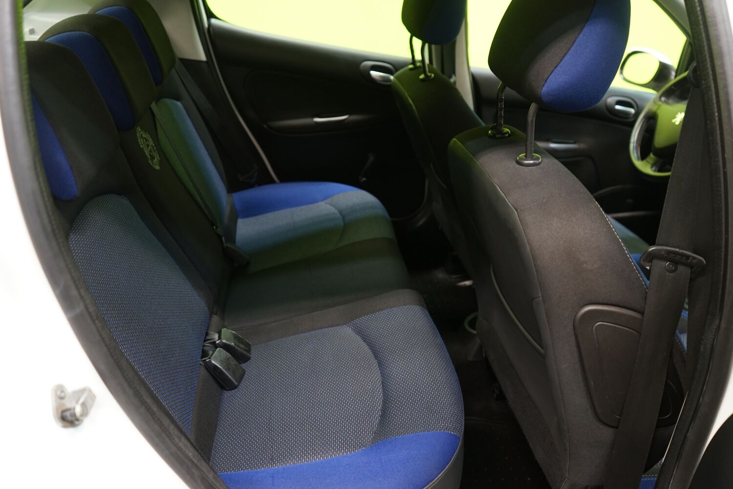 Peugeot 206 + vaihtoauto