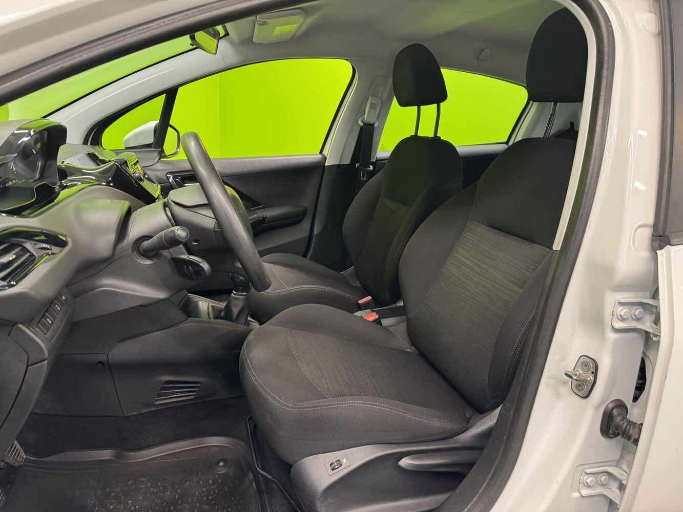 Peugeot 208 vaihtoauto