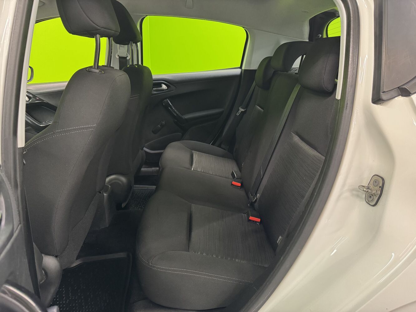 Peugeot 208 vaihtoauto