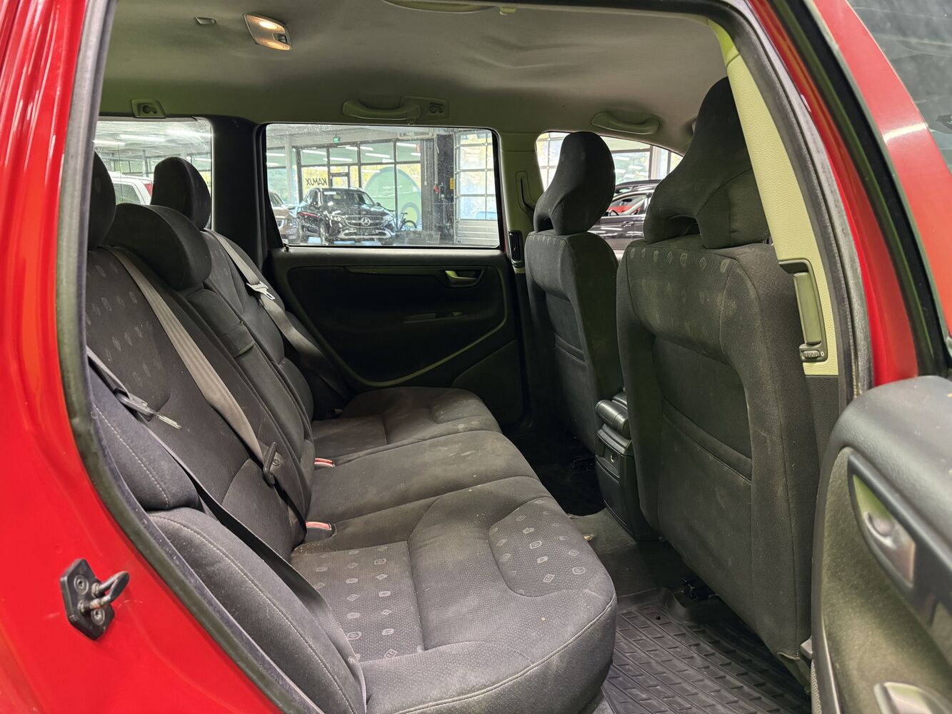 Volvo V70 vaihtoauto