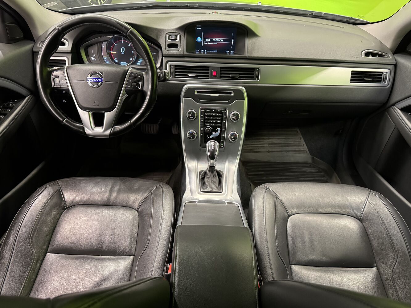 Volvo V70 vaihtoauto