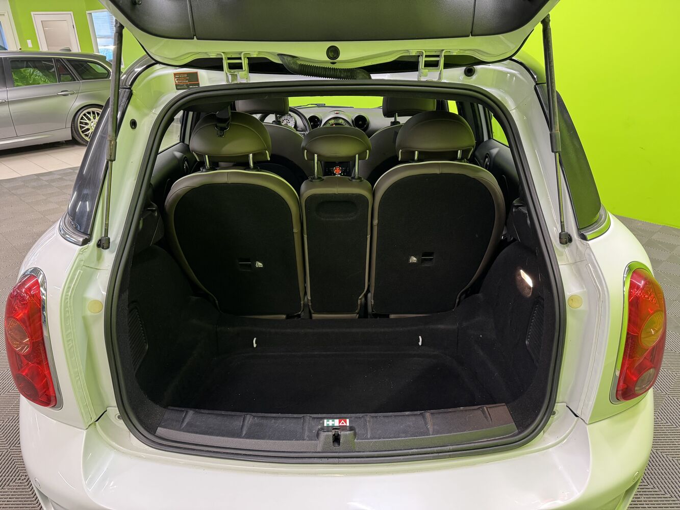 Mini Cooper vaihtoauto