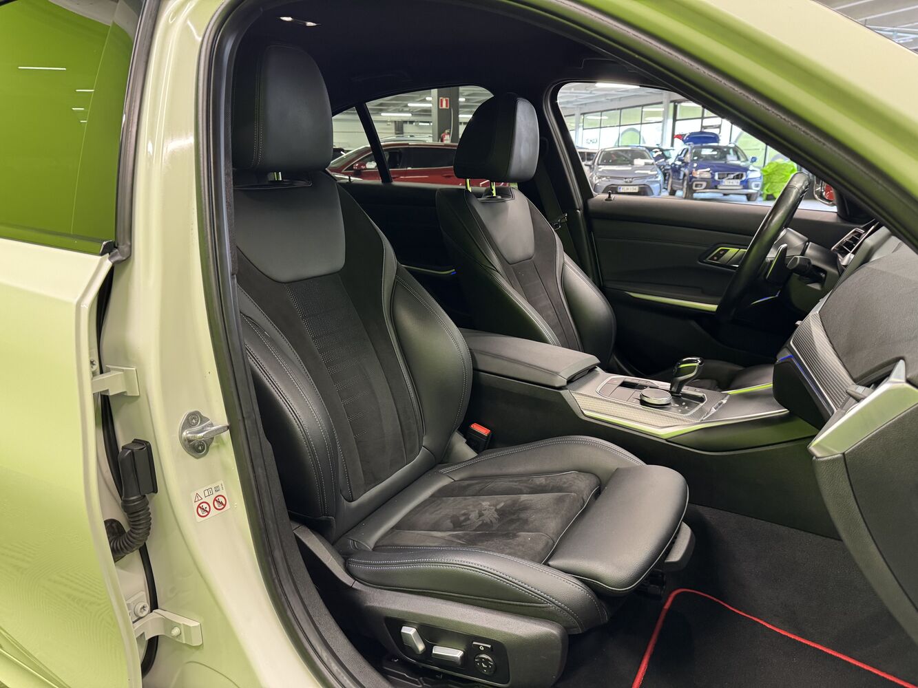 BMW 330 vaihtoauto