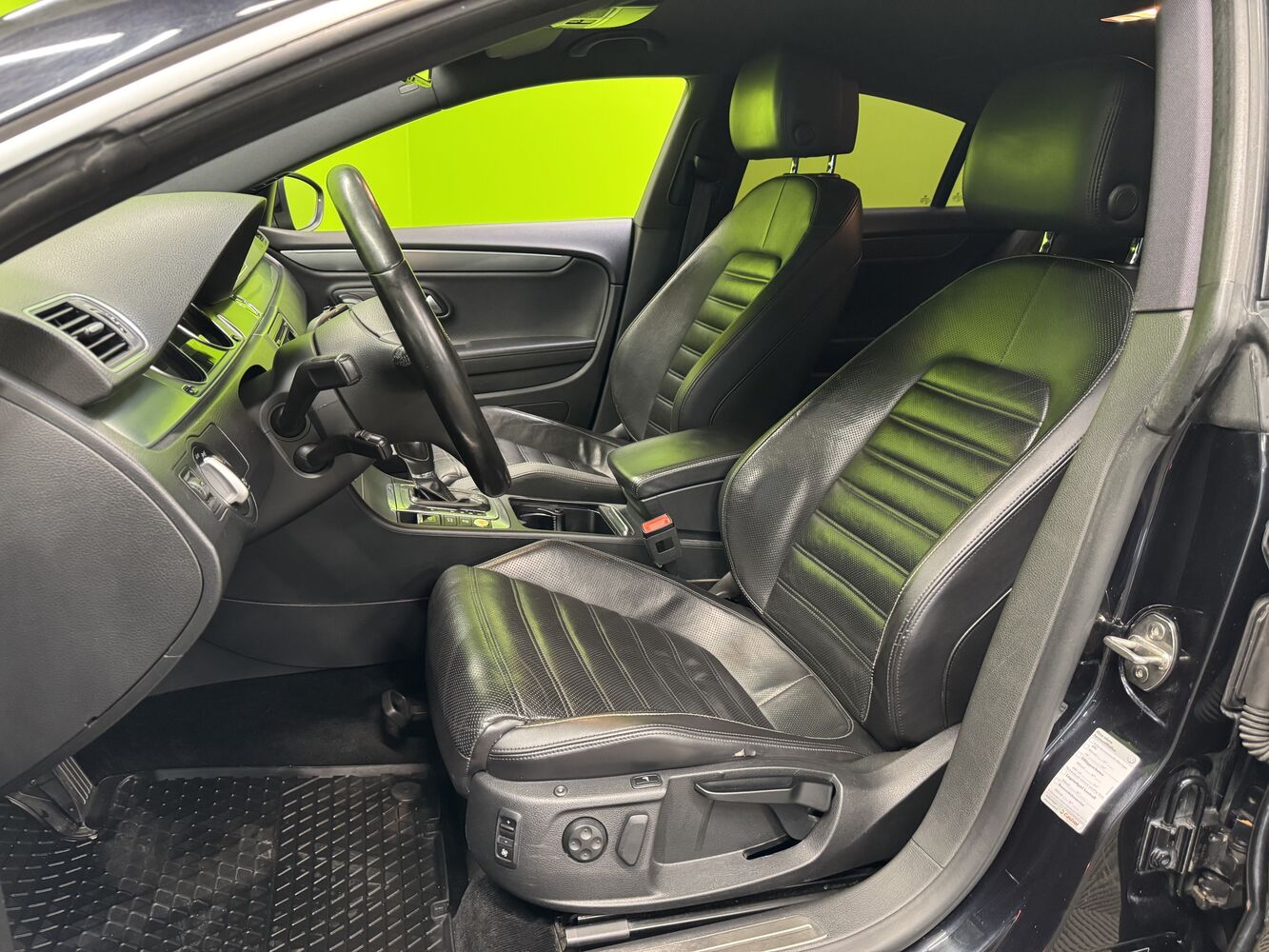 Volkswagen CC vaihtoauto