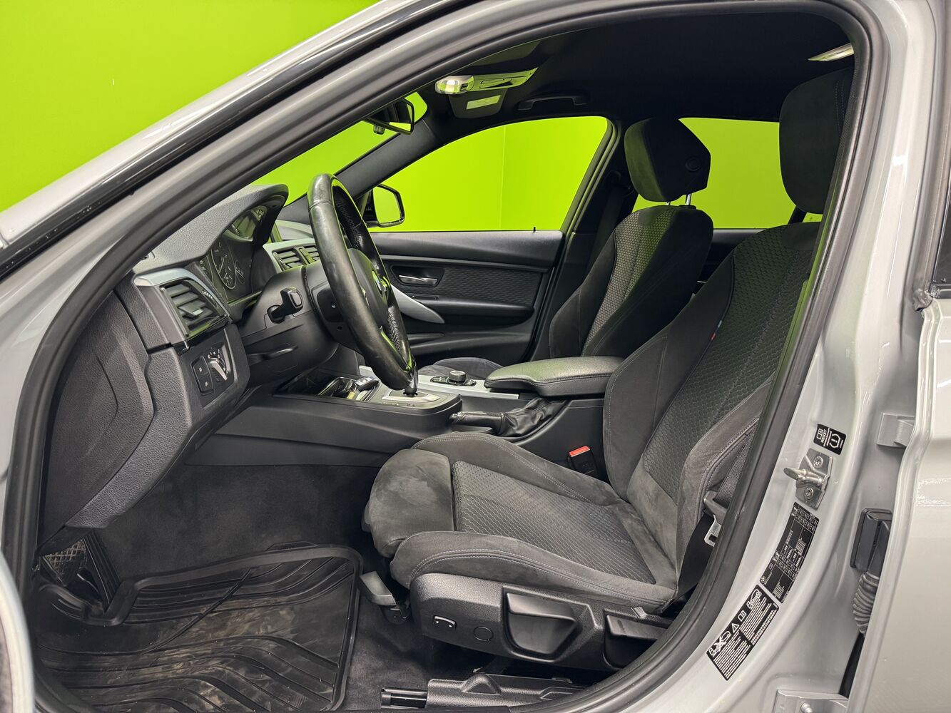 BMW 320 vaihtoauto