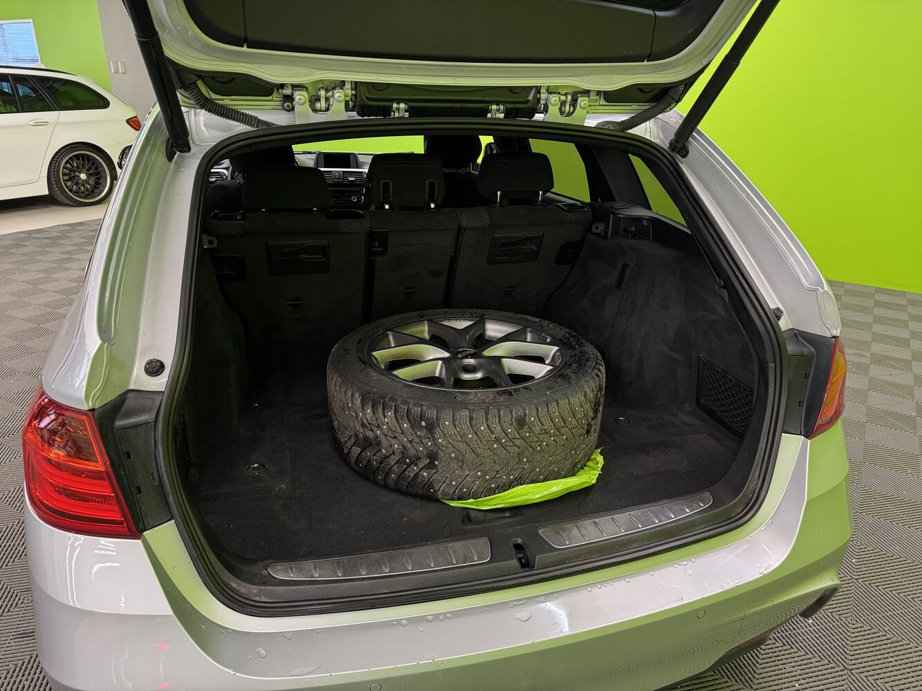 BMW 320 vaihtoauto