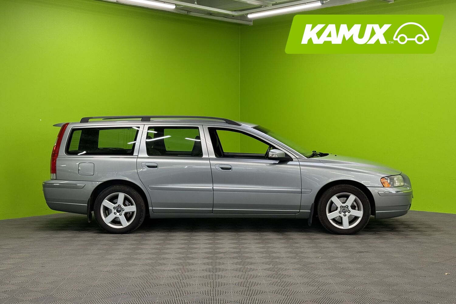 Volvo V70 vaihtoauto