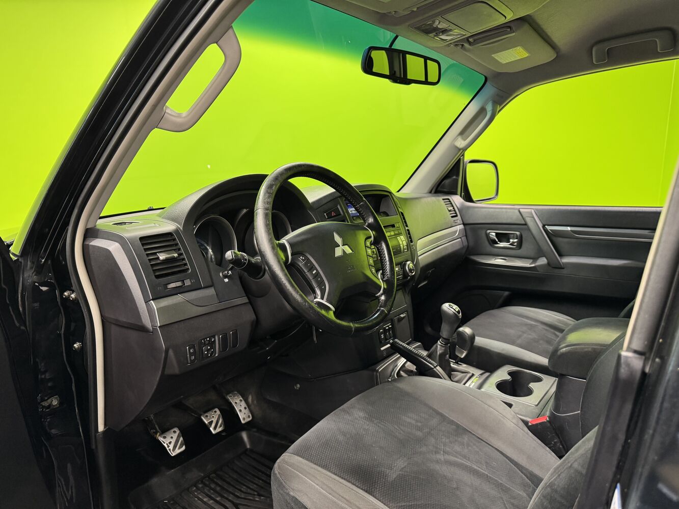 Mitsubishi Pajero vaihtoauto