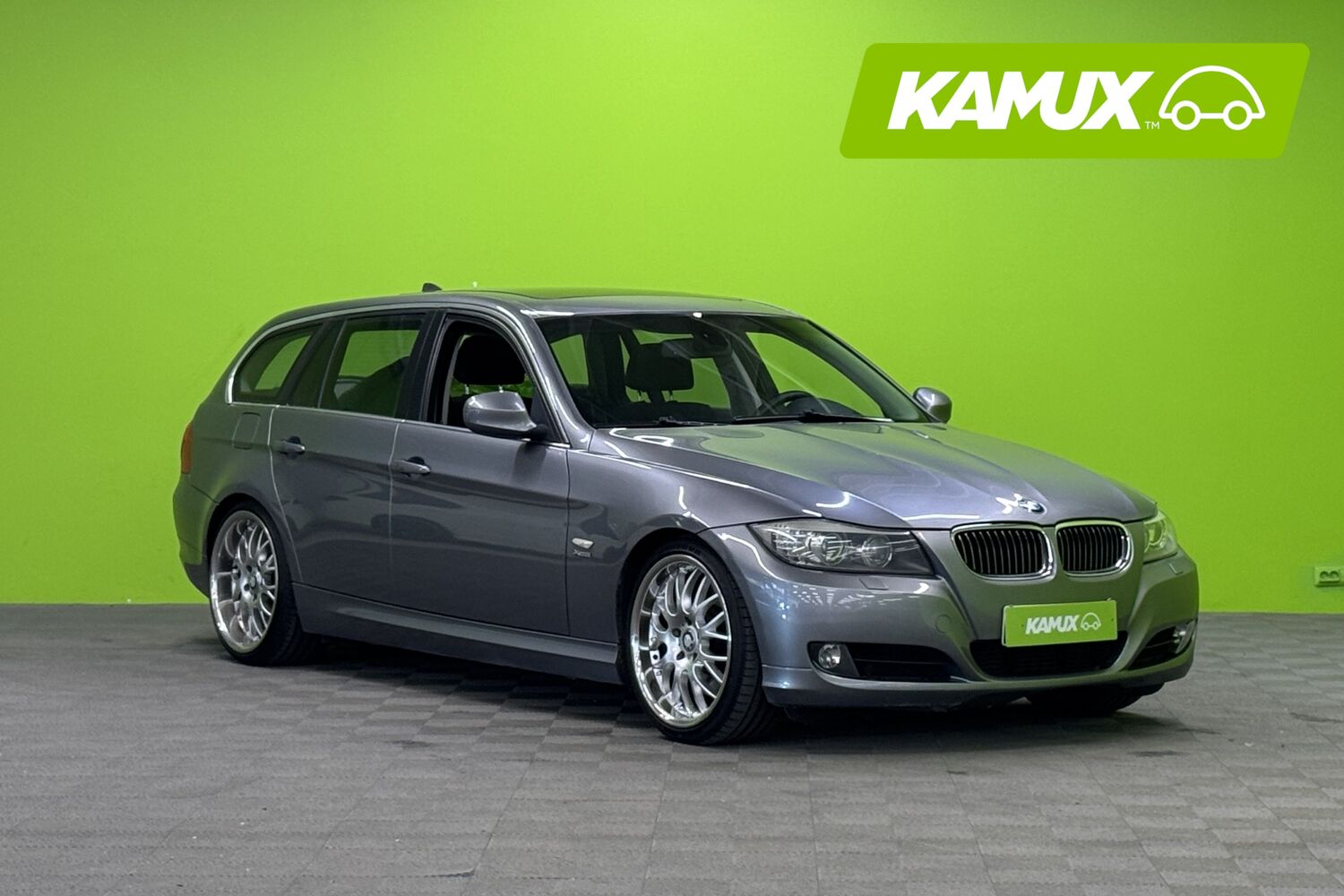 BMW 330 vaihtoauto