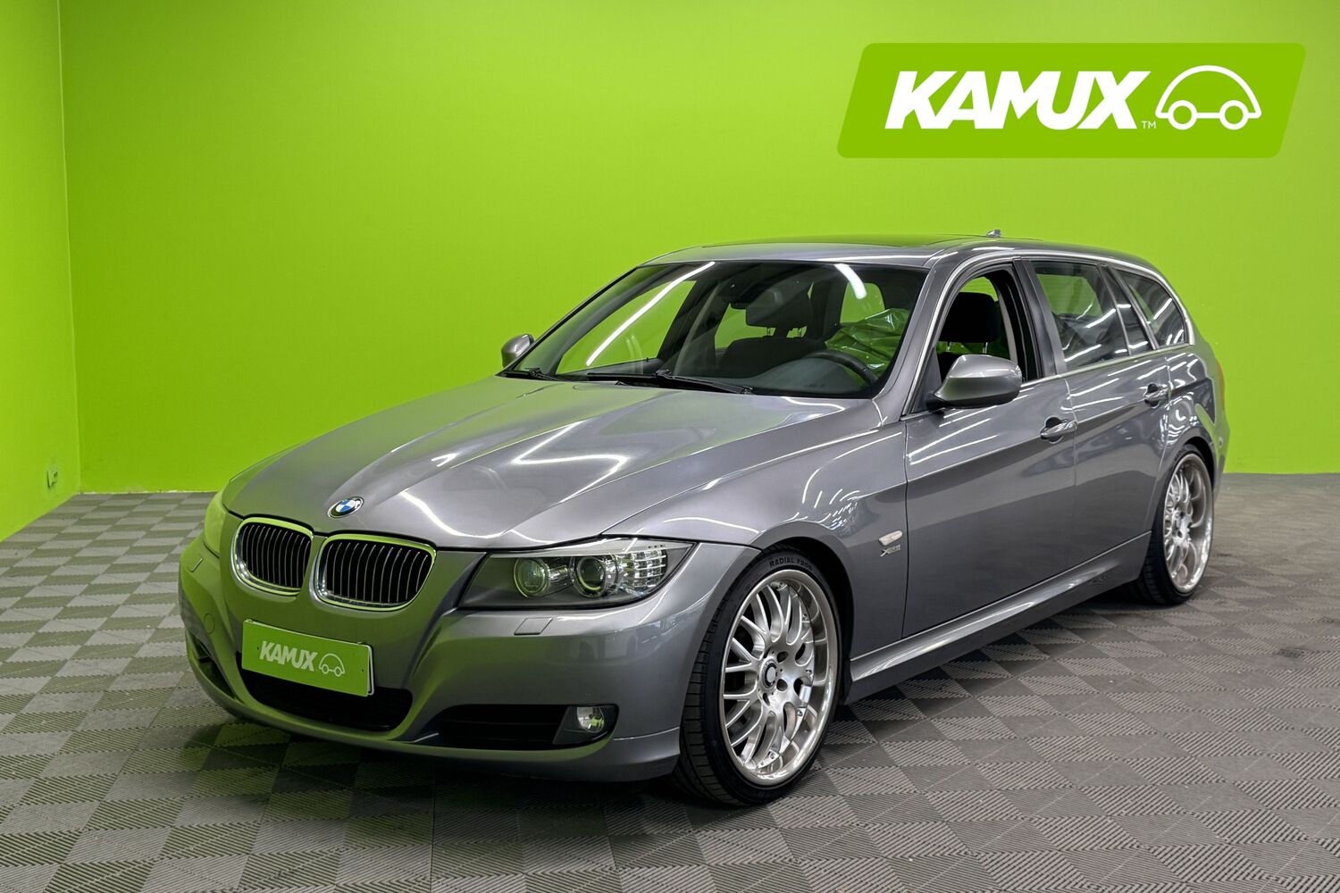 BMW 330 vaihtoauto