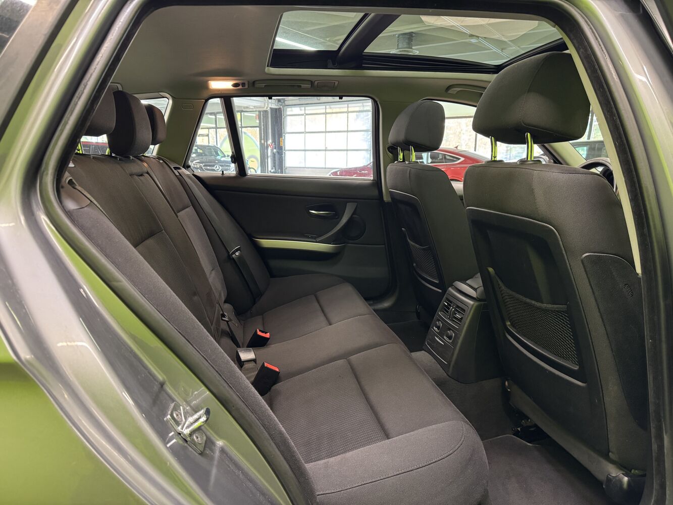 BMW 330 vaihtoauto