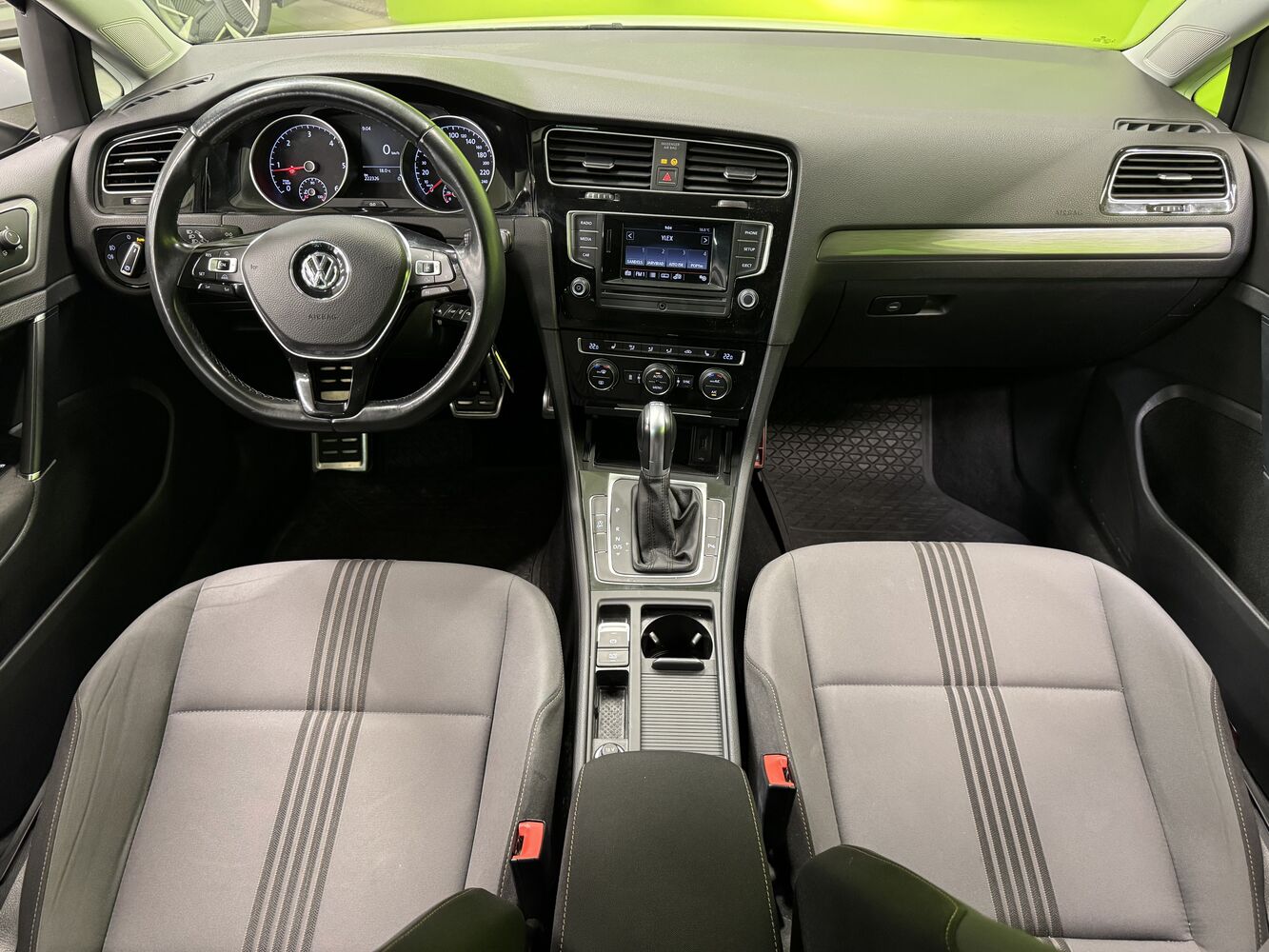 Volkswagen Golf vaihtoauto