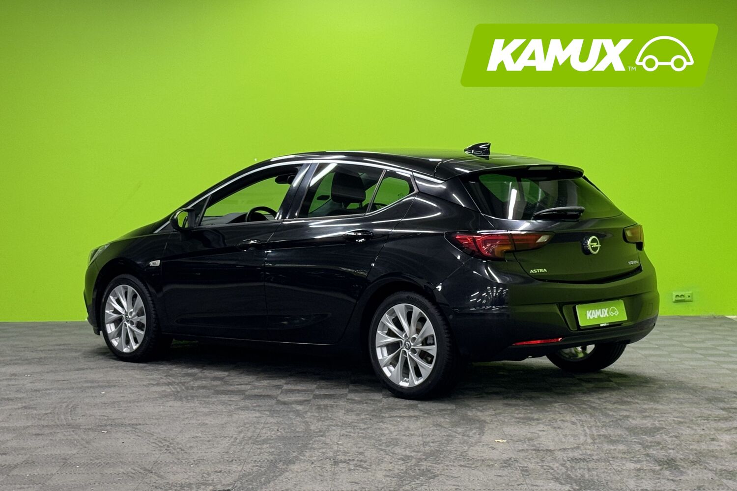Opel Astra vaihtoauto