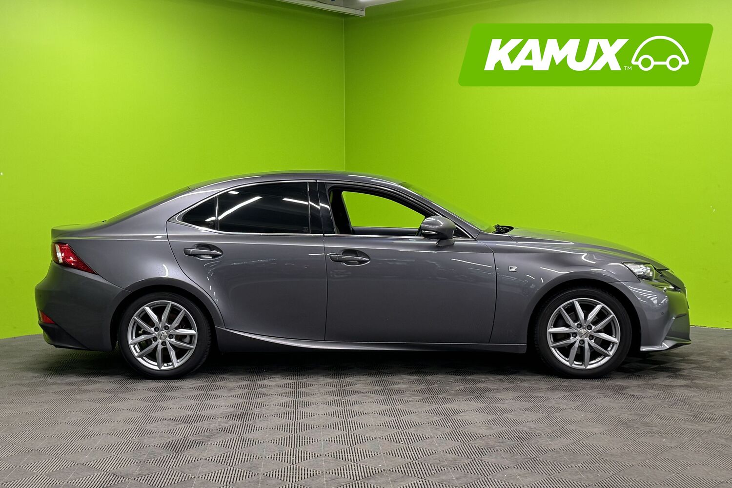 Lexus IS vaihtoauto