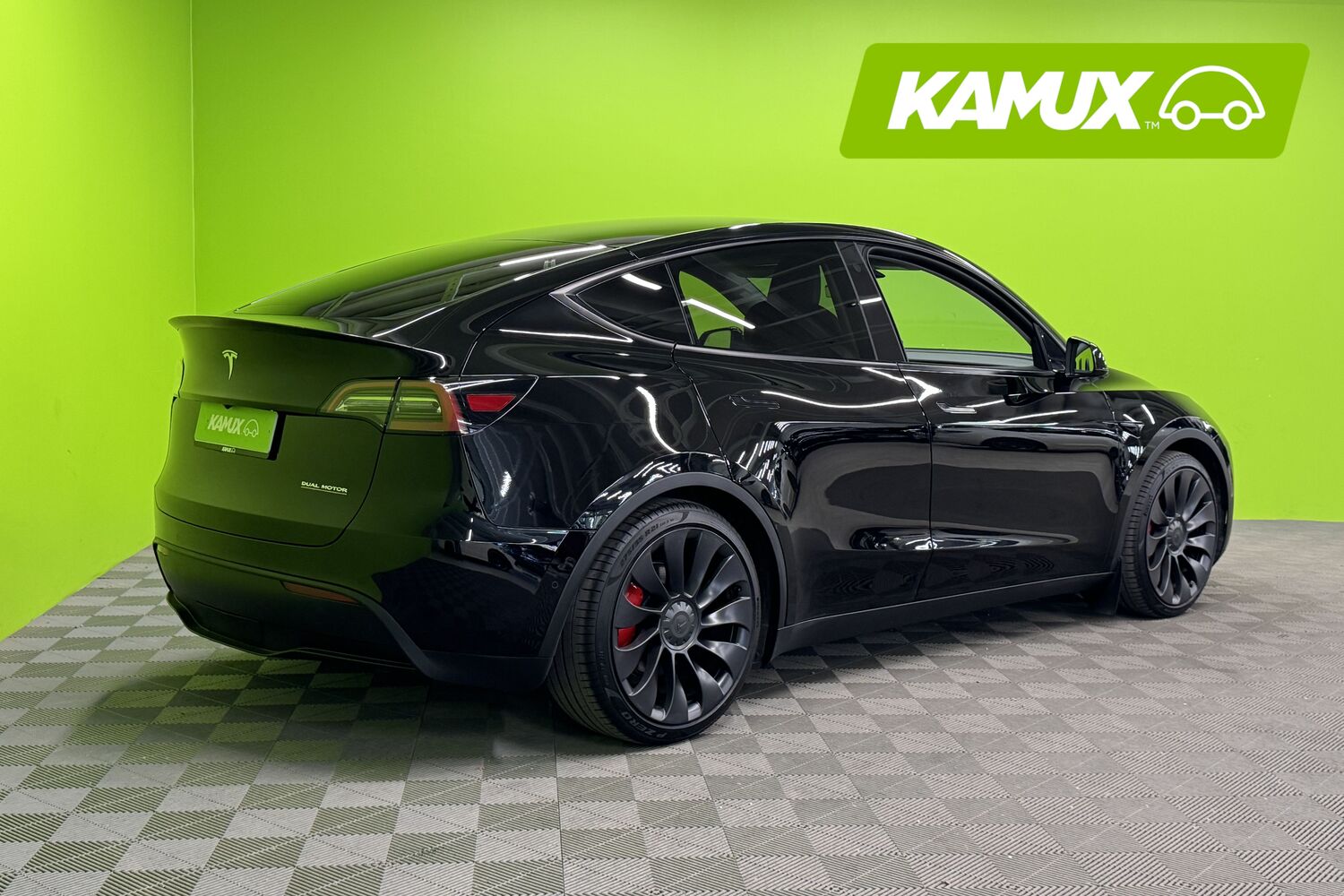 Tesla Model Y vaihtoauto