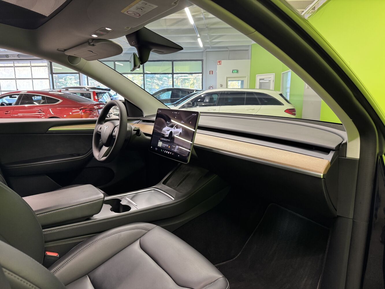 Tesla Model Y vaihtoauto