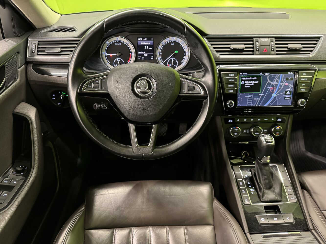 Skoda Superb vaihtoauto
