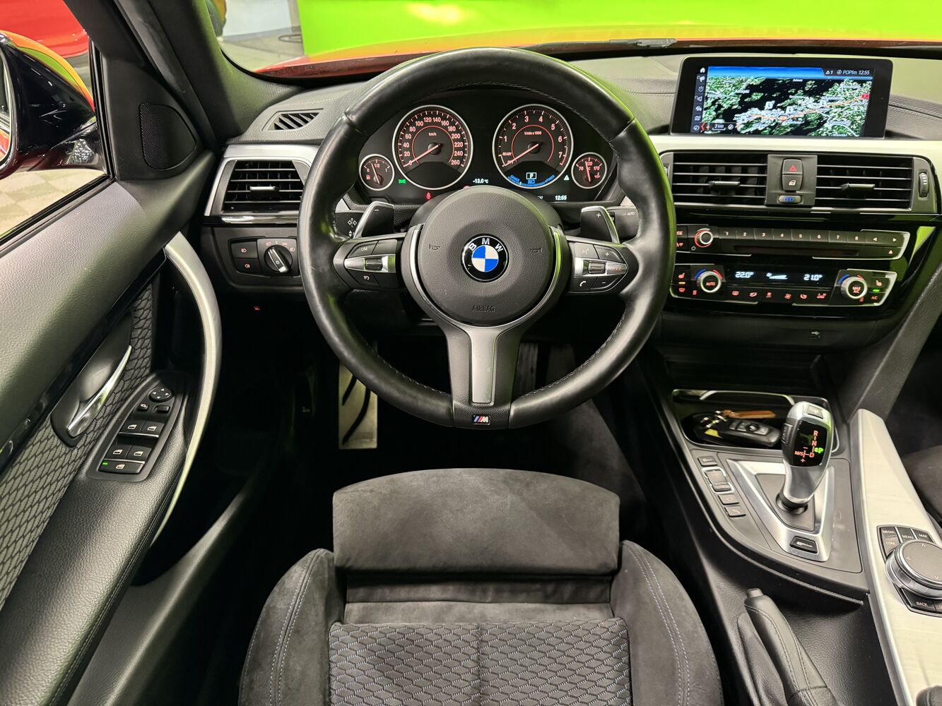 BMW 330 vaihtoauto