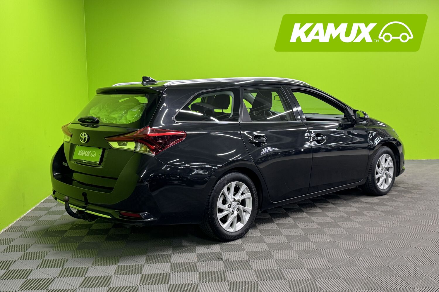 Toyota Auris vaihtoauto