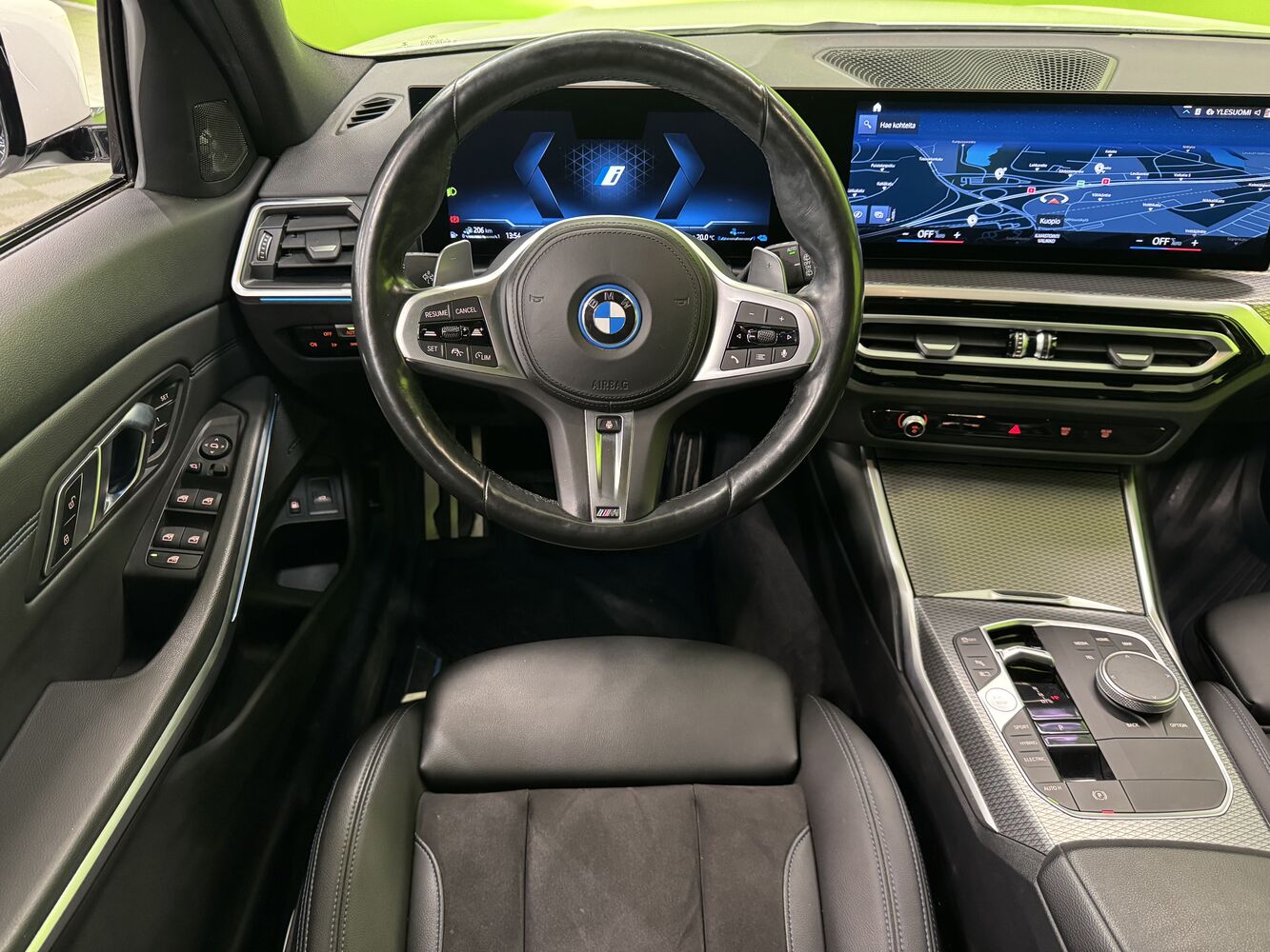 BMW 330 vaihtoauto