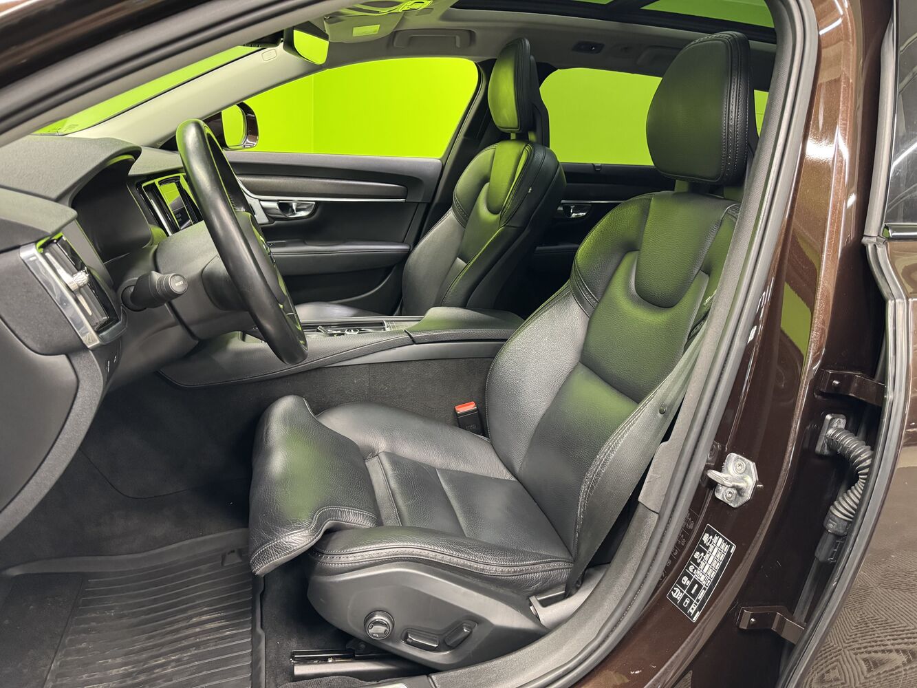 Volvo V90 Cross Country vaihtoauto
