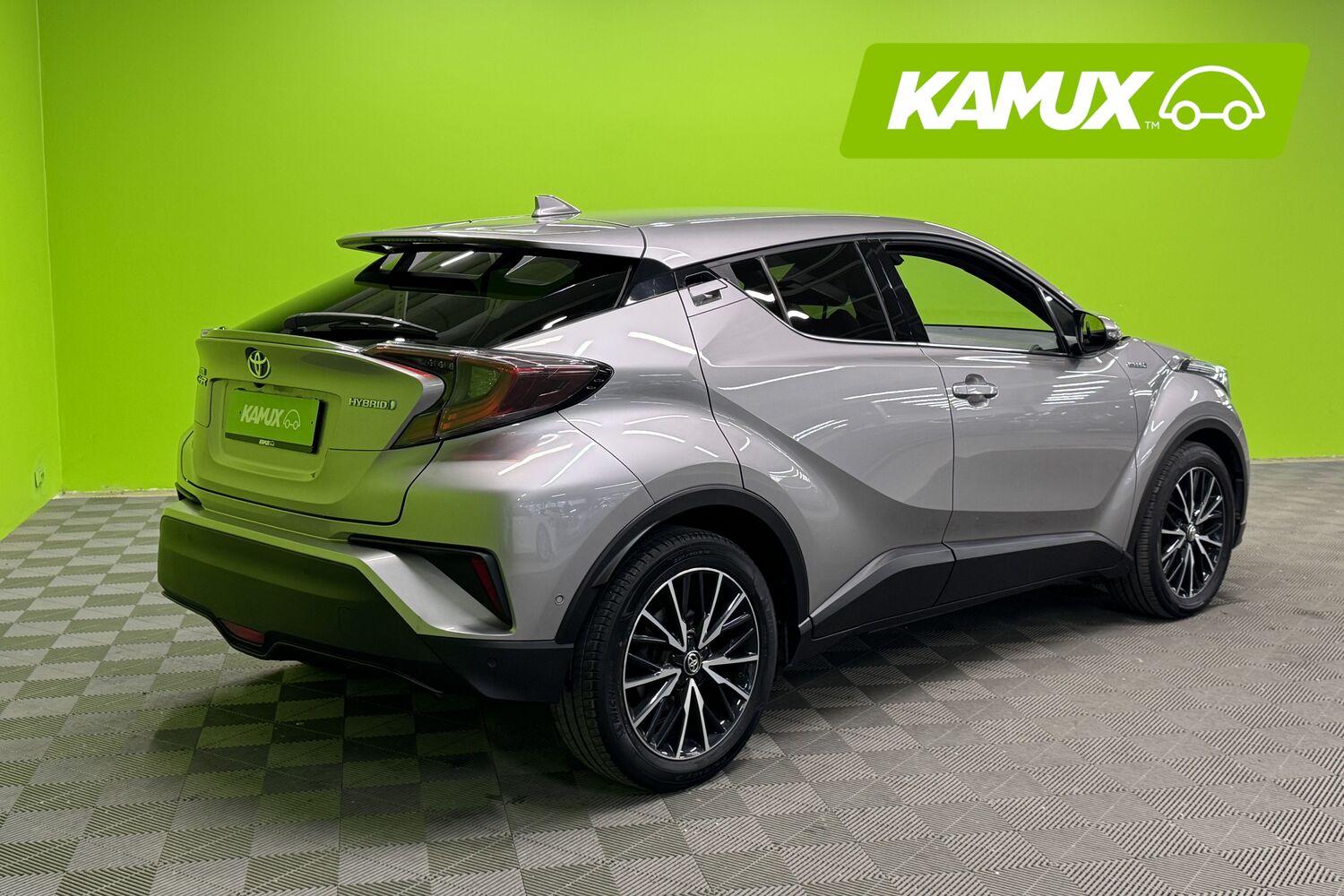 Toyota C-HR vaihtoauto