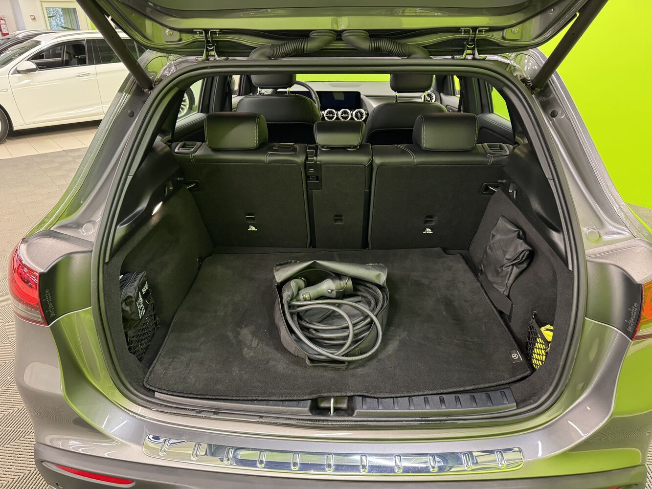 Mercedes-Benz EQA vaihtoauto