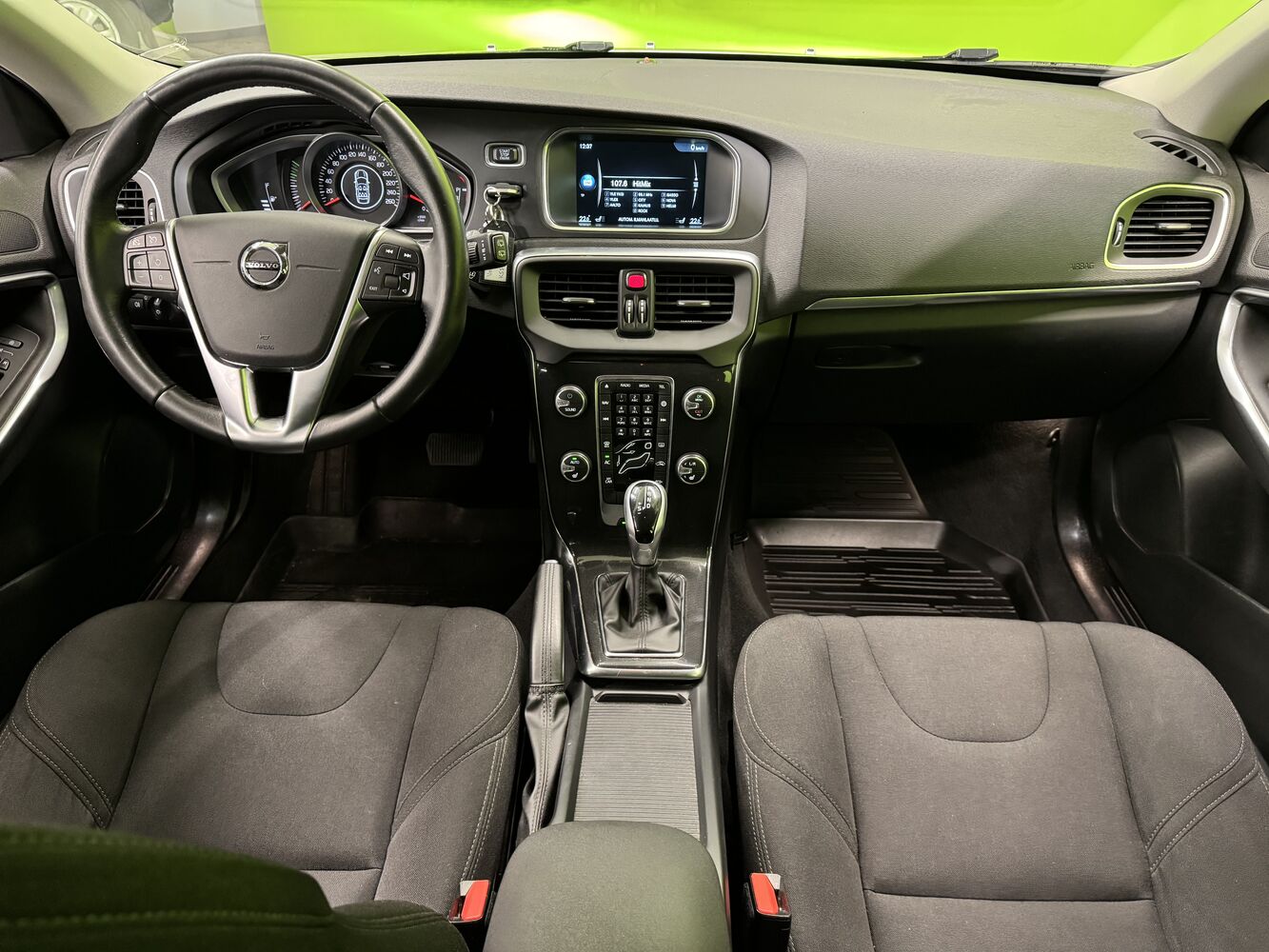 Volvo V40 vaihtoauto