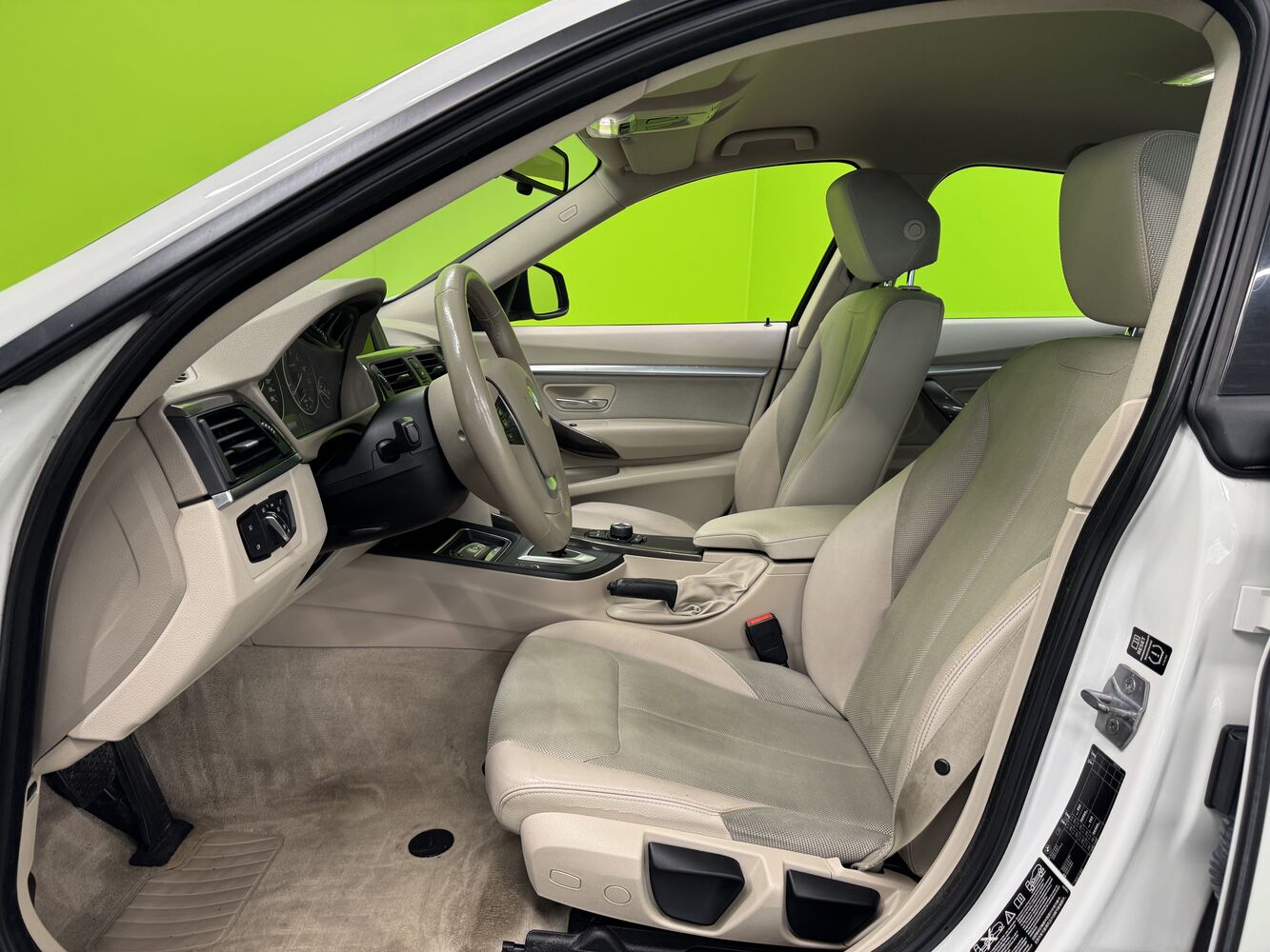 BMW 320 vaihtoauto
