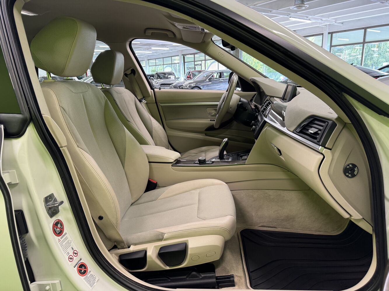BMW 320 vaihtoauto