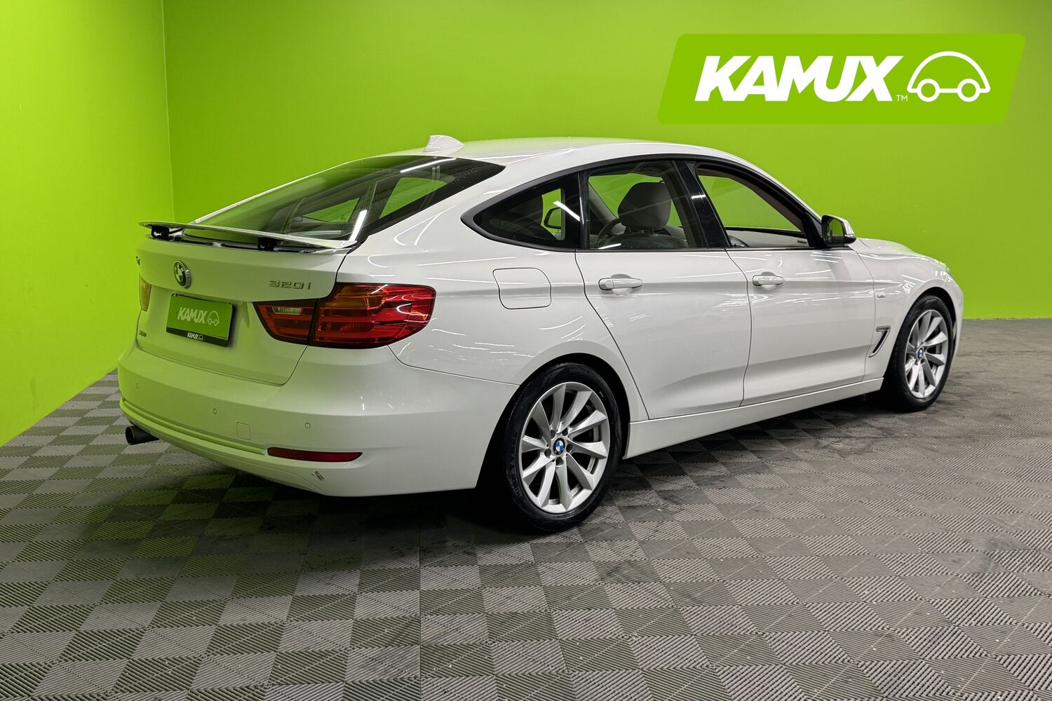 BMW 320 vaihtoauto