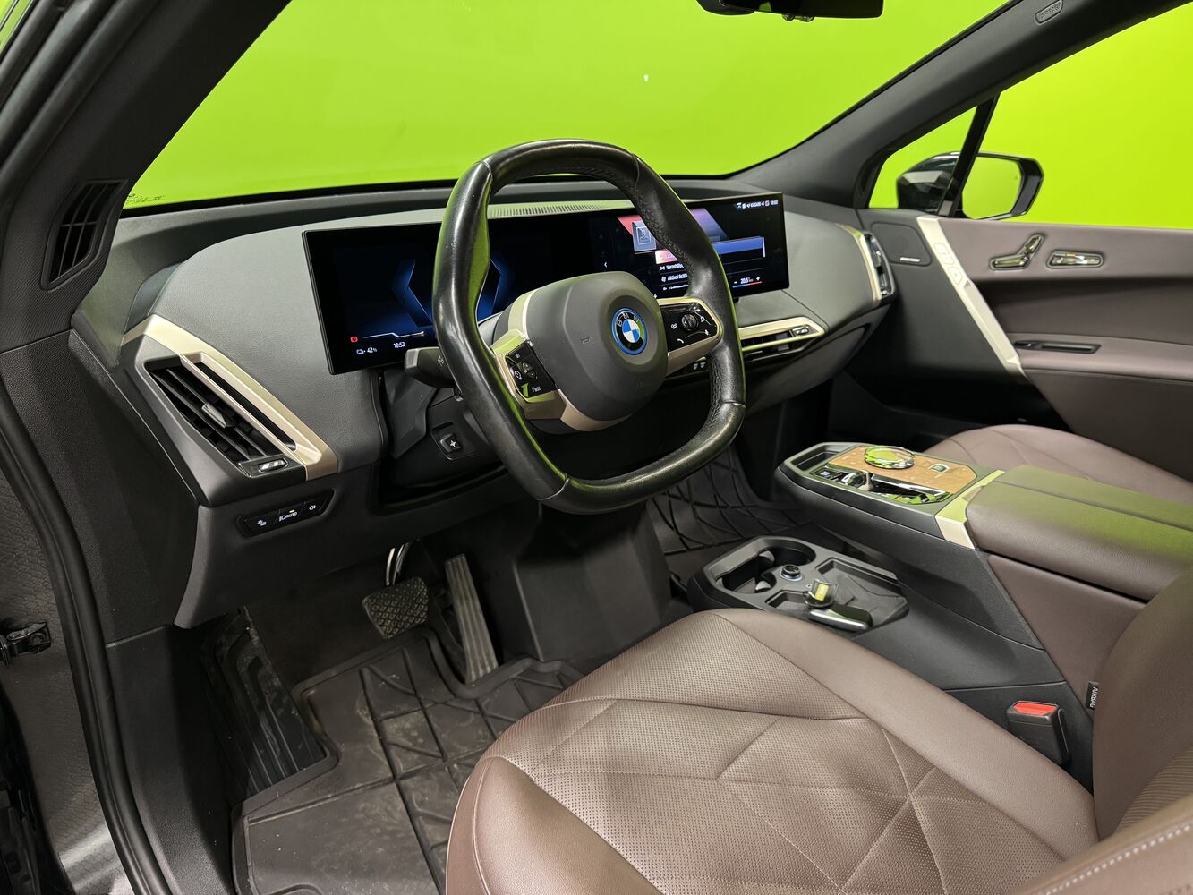 BMW iX vaihtoauto