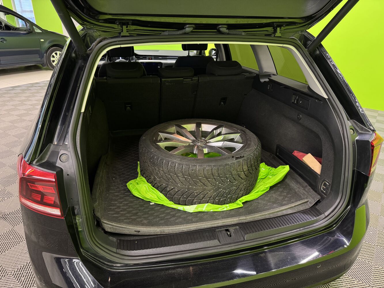 Volkswagen Passat vaihtoauto