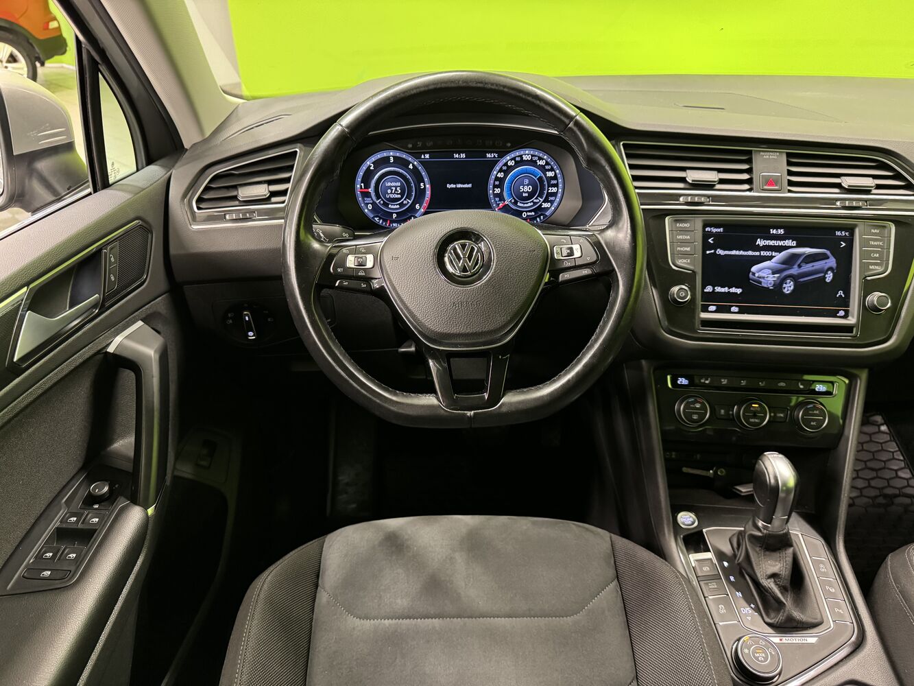 Volkswagen Tiguan vaihtoauto