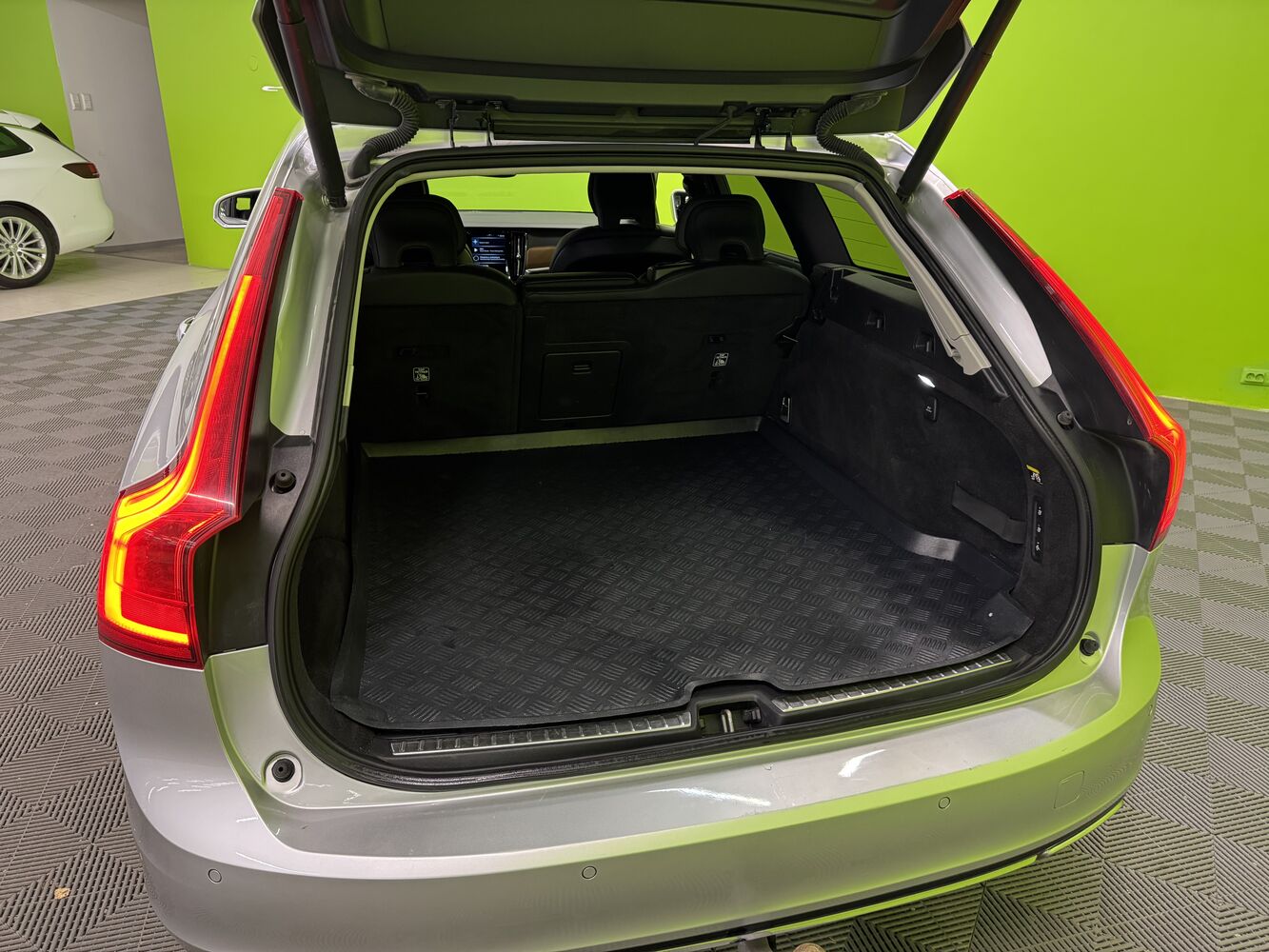 Volvo V90 vaihtoauto